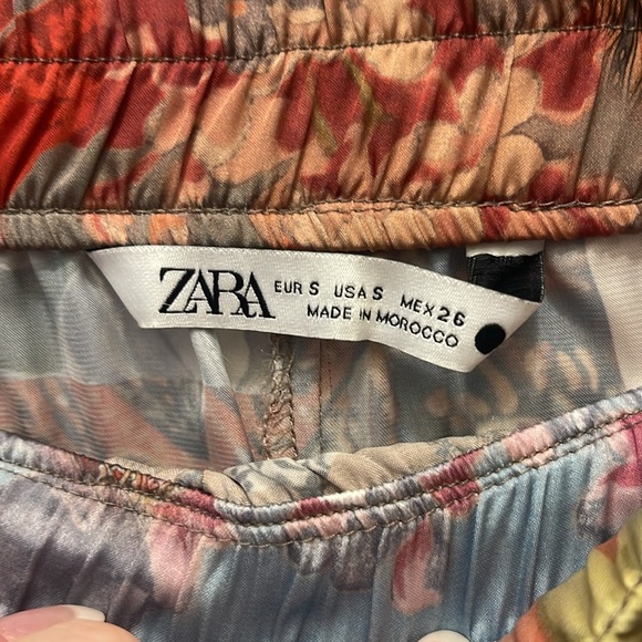 zara high waisted silk pants - Picture 3 of 3